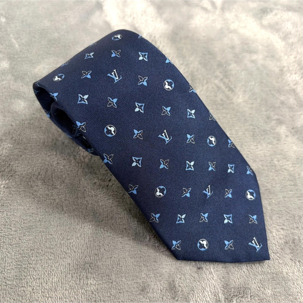 Louis Vuitton Monogram Eclipse Tie Mens Silk Tie Blue Geometric Slim